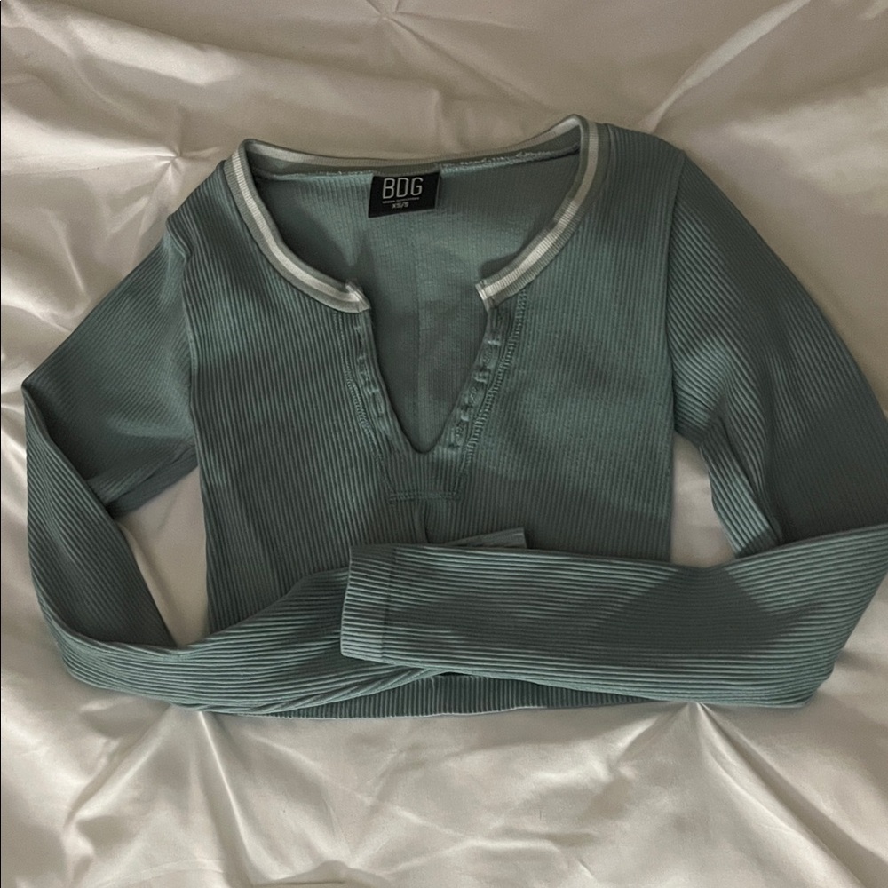 BDG Sage Green Ribbed Long-Sleeve Henley Top with Contrast Trim